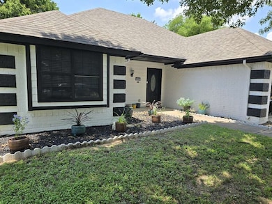 1631 Stratford Ln, Duncanville, TX 75137 - photo 2