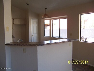 BREAKFAST BAR PLUS NOOK