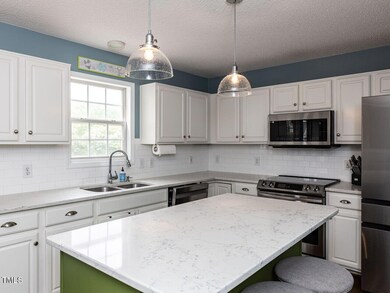 012-1280x960-kitchen