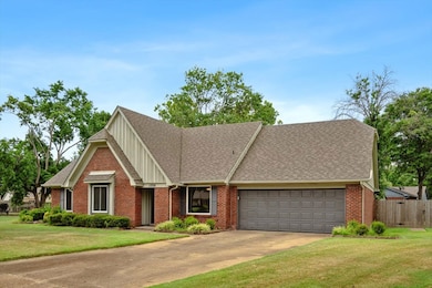 1004 Georgetown Cv