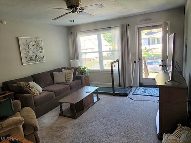 1032 Silvercrest Ave, Akron, OH 44314 - photo 3