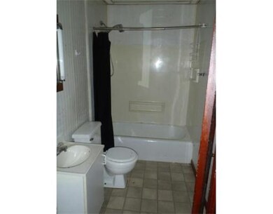 62 Rivers Ave unit 1L, Chicopee, MA 01013 - photo 3