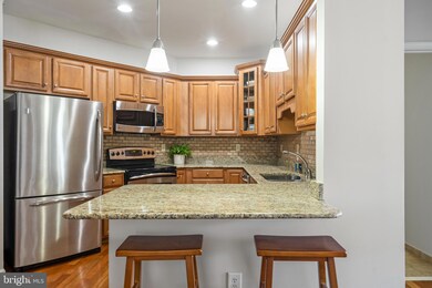 24701 Byrne Meadow Square unit 400, Aldie, VA 20105 - photo 7