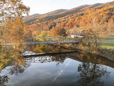 7456 A P Carter Hwy, Hiltons, VA 24258 - photo 3