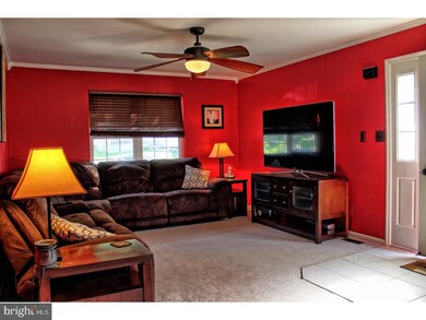 245 Bainbridge Cir, Reading, PA 19608 - photo 6