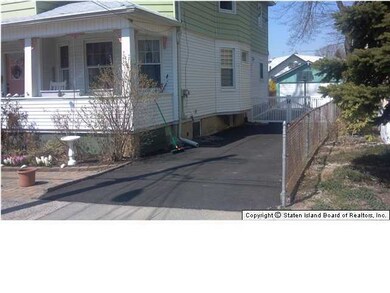 157 Garrison Ave, Staten Island, NY 10314 - photo 3
