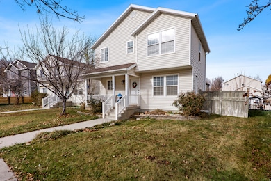 7841 N Saddleback Dr, Eagle Mountain, UT 84005 - photo 2