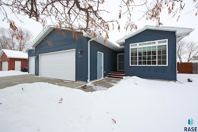 712 S 7th Ave, Brandon, SD 57005 - photo 3