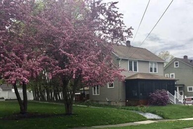 Look at these lovely springtime trees and bushes.