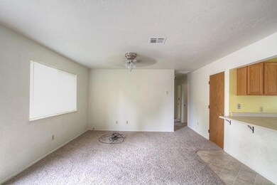 909 SW Central Ave, Grants Pass, OR 97526 - photo 5