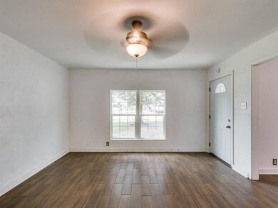 500 Sally Ln, Cleburne, TX 76033 - photo 6