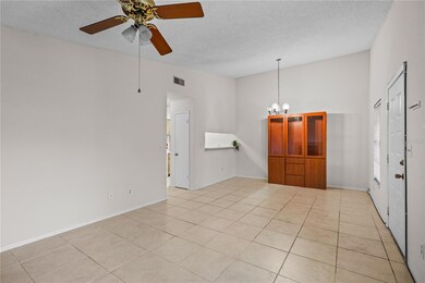 4003 Nestle Oaks Place unit 204, Tampa, FL 33613 - photo 7