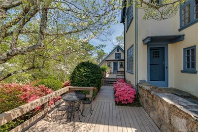 Back deck for enjoying the outdoors