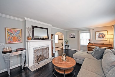 3414 Oak Ln, Cincinnati, OH 45209 - photo 4