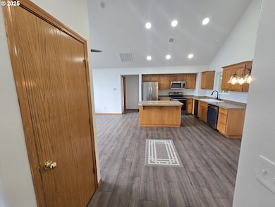 85 SW Monda Rd, Stevenson, WA 98648 - photo 5