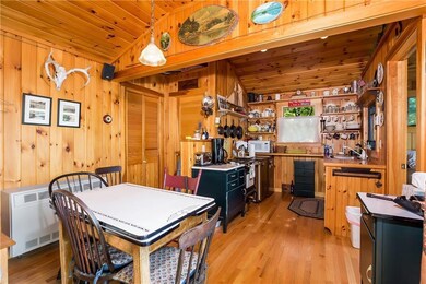 Kitchcen, complete with restoredm...