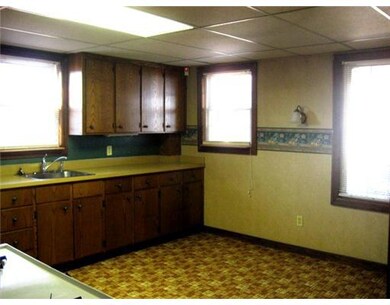 Kitchen. First Floor Unit - Large EIK fully Applia