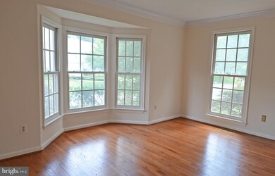 15470 Waters Creek Dr, Centreville, VA 20120 - photo 7