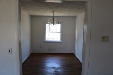 172 E Allen Ridge Rd, Springfield, MA 01118 - photo 4