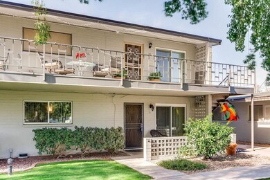 5550 N 12th Street Unit 8-large-004-20-E