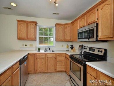 23 Mill Stone Dr, Asheville, NC 28803 - photo 6