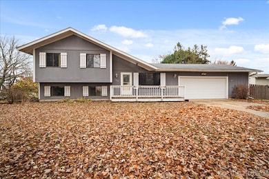 1009 Sutton Dr, Crystal Lake, IL 60014 - photo 2