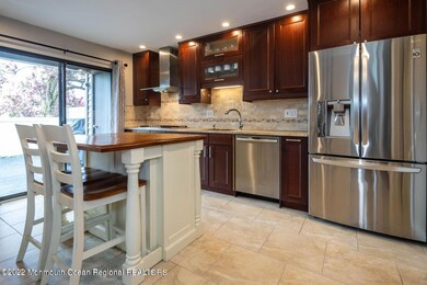 82 cotswold kitchen2