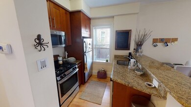 674 Washington St unit 1, Brookline, MA 02446 - photo 2
