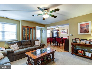 325 S Warminster Rd unit B4, Hatboro, PA 19040 - photo 6