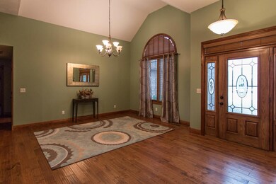 716 N Hawthorn-07