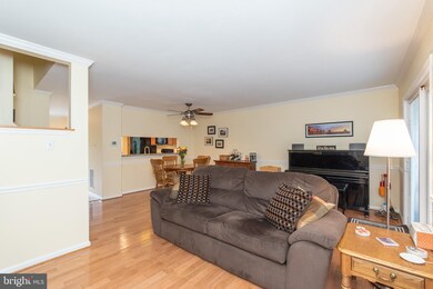 9331 Kendal Cir, Laurel, MD 20723 - photo 6