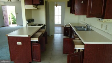 181 Evening Star Ln, Martinsburg, WV 25404 - photo 5