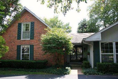 2 Shagbark Rd, Rolling Meadows, IL 60008 - photo 2