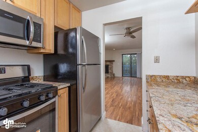 Kitchen_0767-SMALL