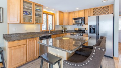 9 Larrabee Ln