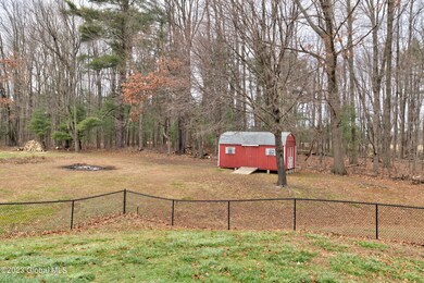 1549 Tina Ln, Castleton On Hudson, NY 12033 - photo 4