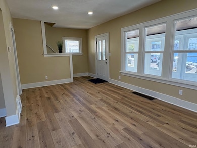 1013 E Fairview Ave, South Bend, IN 46614 - photo 4