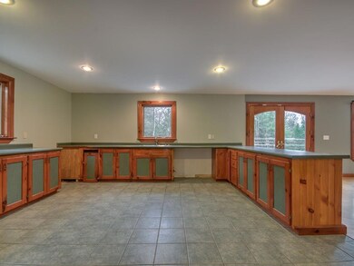 16 Oak St, Gardiner, ME 04345 - photo 2