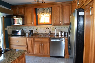 1243 Greenway Ln, Kunkletown, PA 18058 - photo 5