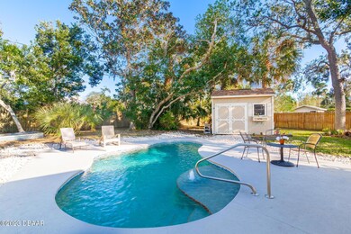 1501 Live Oak St-13