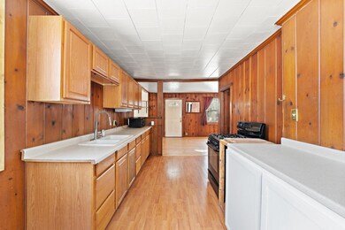 8563 E Belmont Dr, New Carlisle, IN 46552 - photo 6