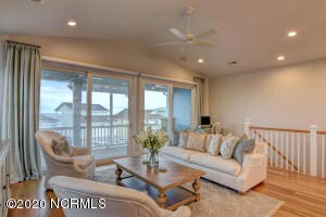 SeaView Townhomes 637 Kure-large-016-2-D