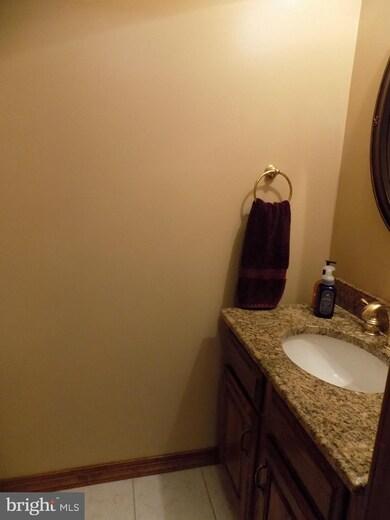 416 Colonial Dr, East Greenville, PA 18041 - photo 6