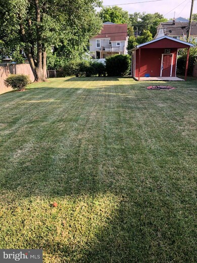 4525 Forest View Ave, Baltimore, MD 21206 - photo 2