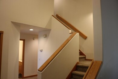 19570 E Campbell Rd, Bend, OR 97702 - photo 4