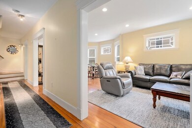 77 Bartlett Ave unit 1, Arlington, MA 02476 - photo 5