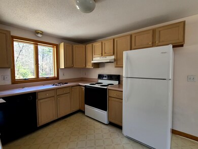 143 Wason Rd, Hudson, NH 03051 - photo 3