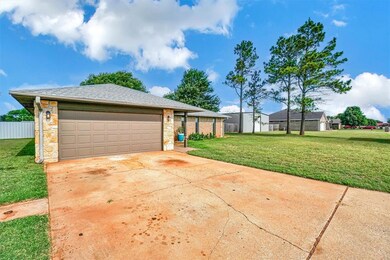 201 Cypress Ave, Elk City, OK 73644 - photo 3