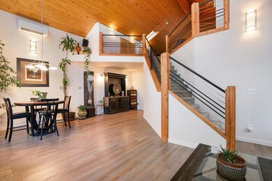 23065 Bacchus Ln, Bend, OR 97702 - photo 4