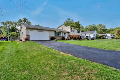 827 Pinehurst St, Marysville, OH 43040 - photo 3